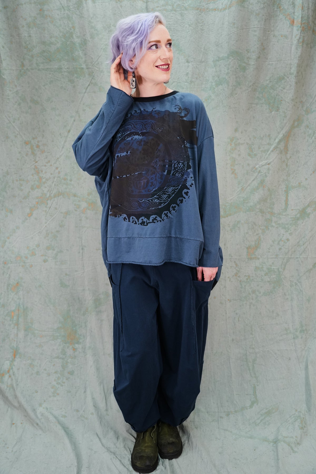 2321 Contrast Bind Sweatshirt India Ink Alchemy Mandala-P