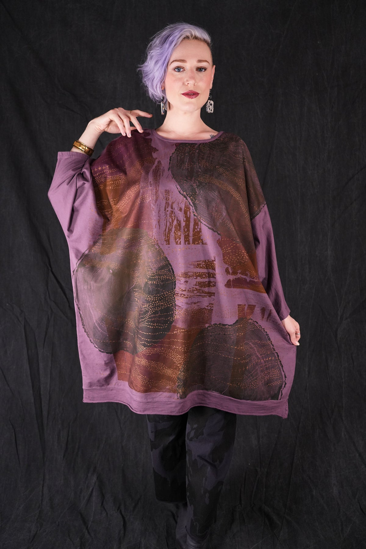 2354-2 Traveler Sweatshirt Plum Tree Rings-P